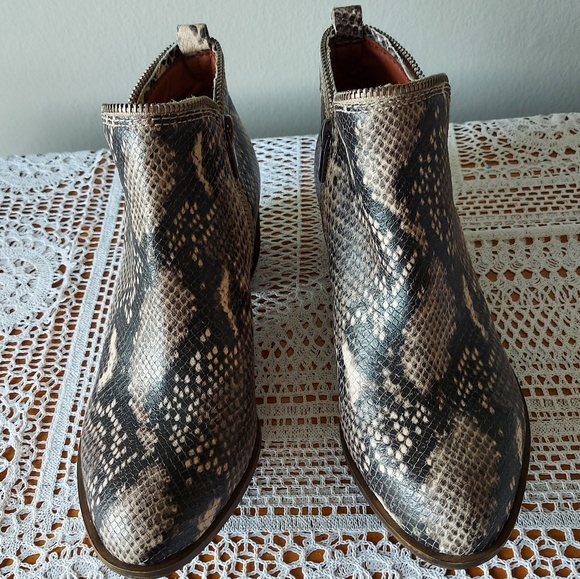 LUCKY BRAND Leather Ankle Snakeskin Bootie Double Zipper Stacked Block Heel Sz 8 - Picture 4 of 14
